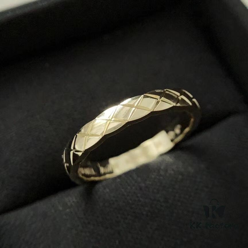 Chanel Quilted Smooth Ring Narrow Version, Currently the Hottest Fashion Accessory, Minimalist Style for Perfect Elegance