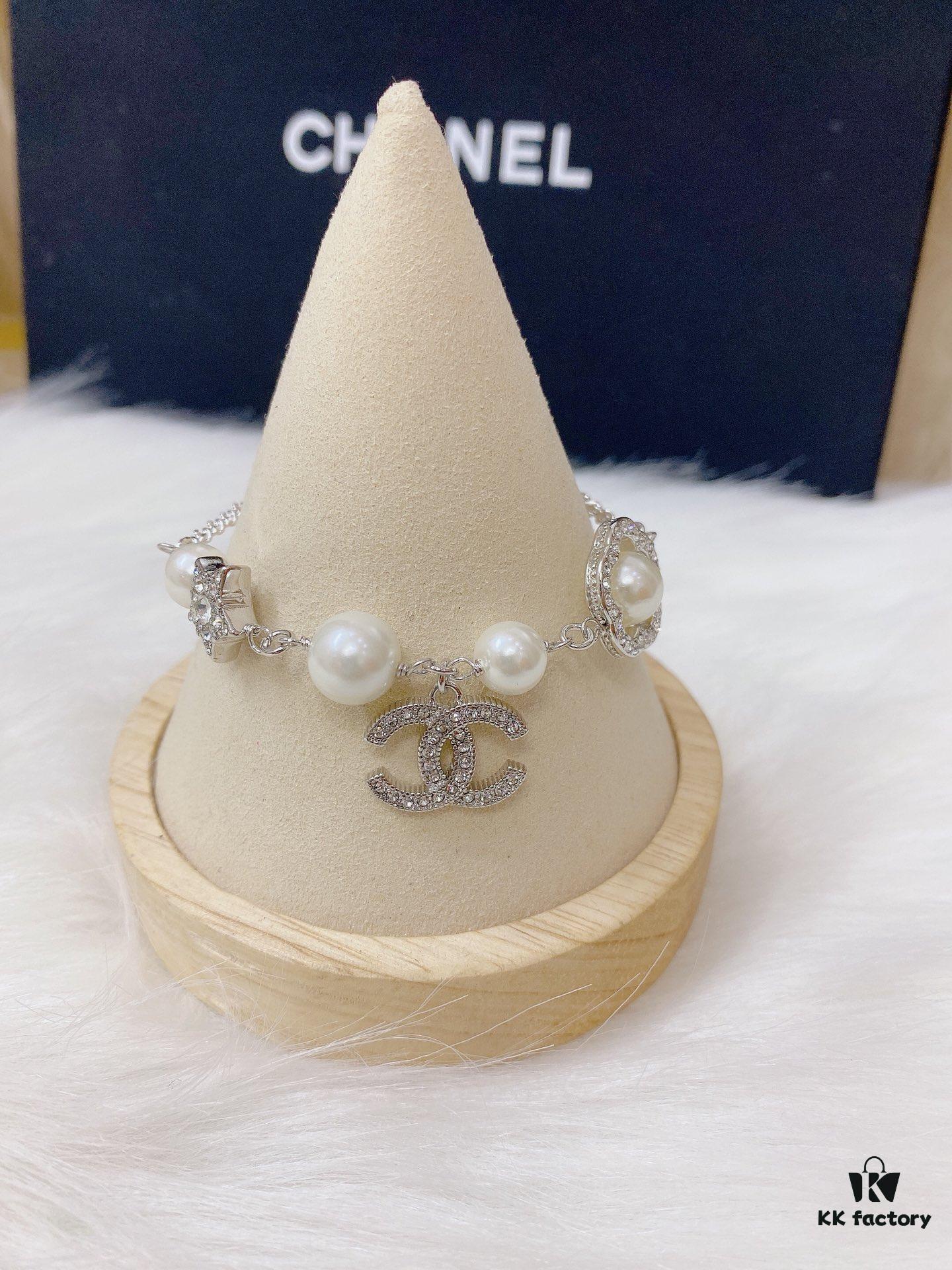 Chanel ZP Pearl Bracelet in Original Brass Material with Shell Beads