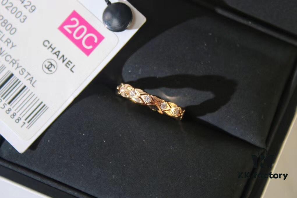 🔥 The Narrowest Version of Chanel Quilted Ring, a Favorite Among Celebrities