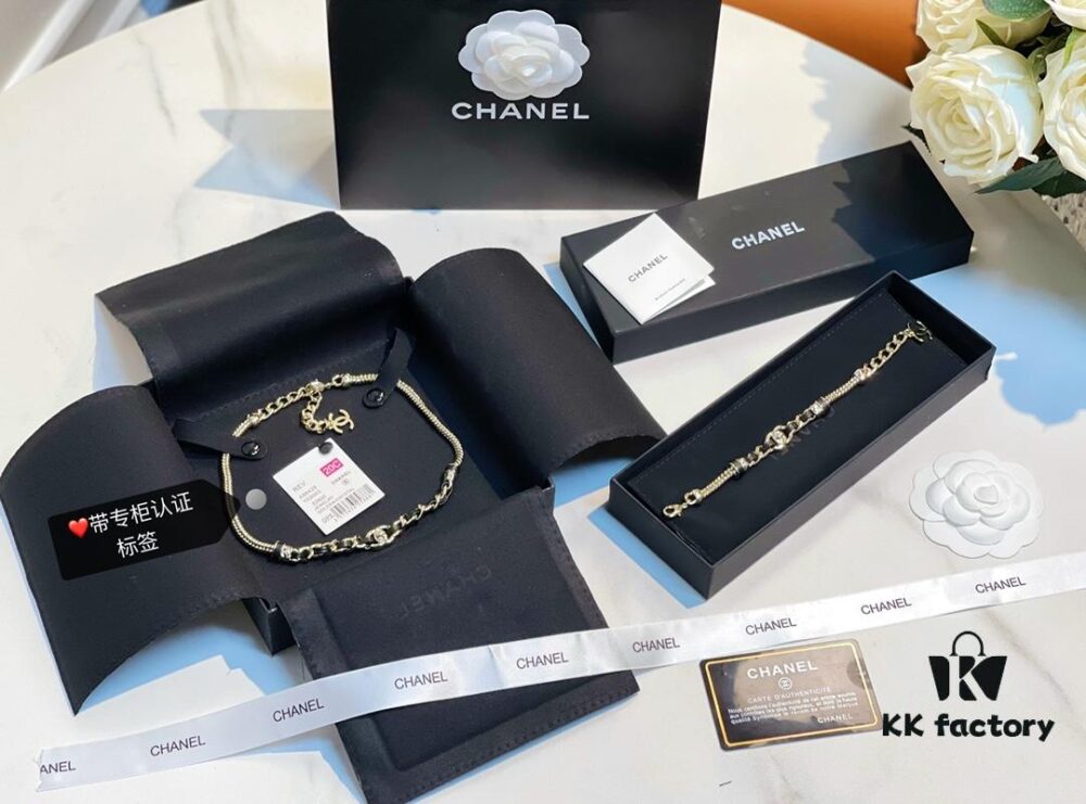 ❗️New Arrival❗️ Authentic CHANEL CC Leather Bracelet Necklace 2021 New Arrival with Full Original Packaging