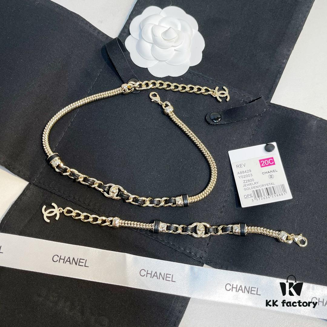 ❗️New Arrival❗️ Authentic CHANEL CC Leather Bracelet Necklace 2021 New Arrival with Full Original Packaging