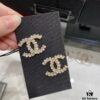 New Arrival Little Xiang 2021 Latest Collection Chanel Curved Full Diamond CC Stud Earrings
