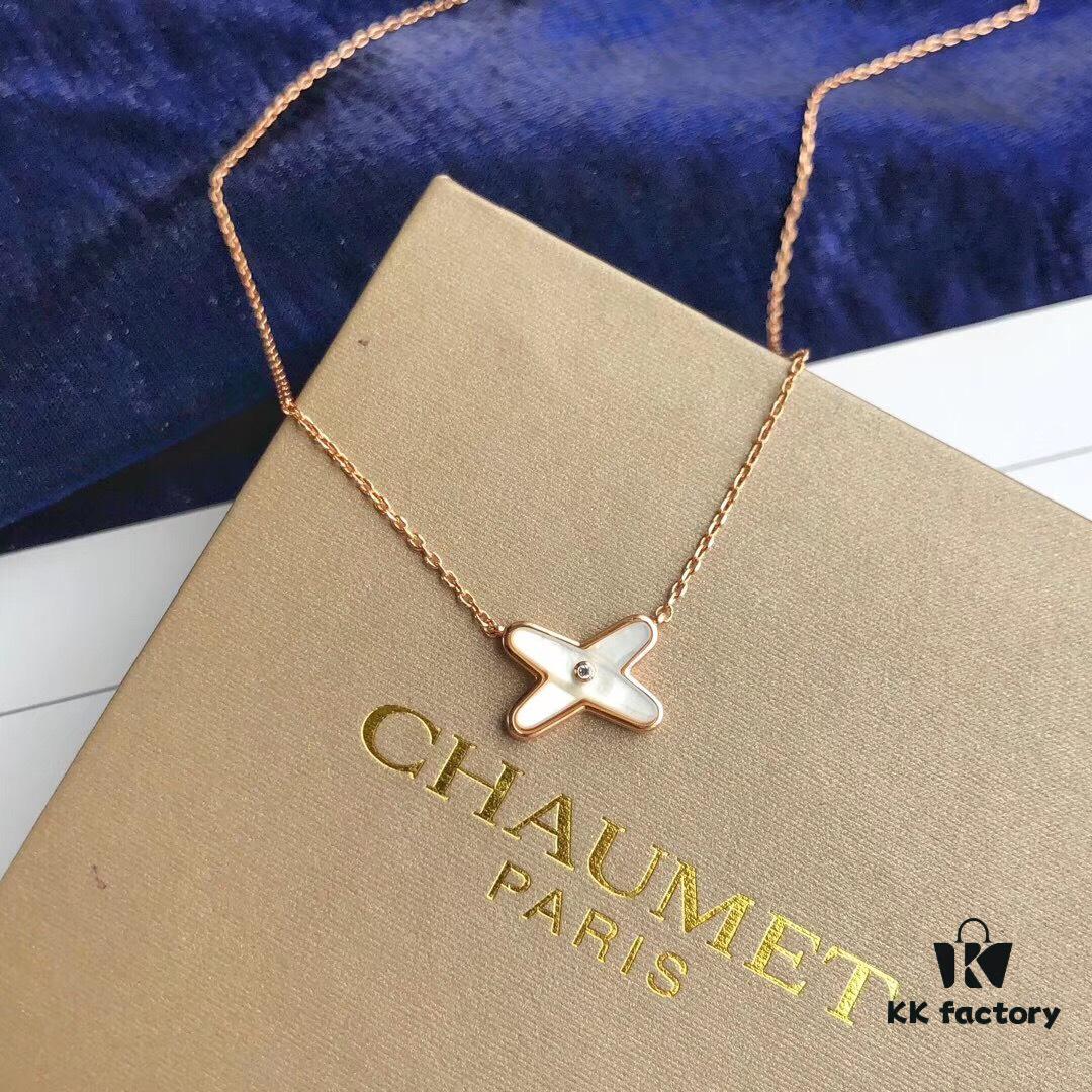 Chaumet Paris X-shaped Jeux de Liens Harmony Necklace in White Mother-of-Pearl and Rose Gold Tone