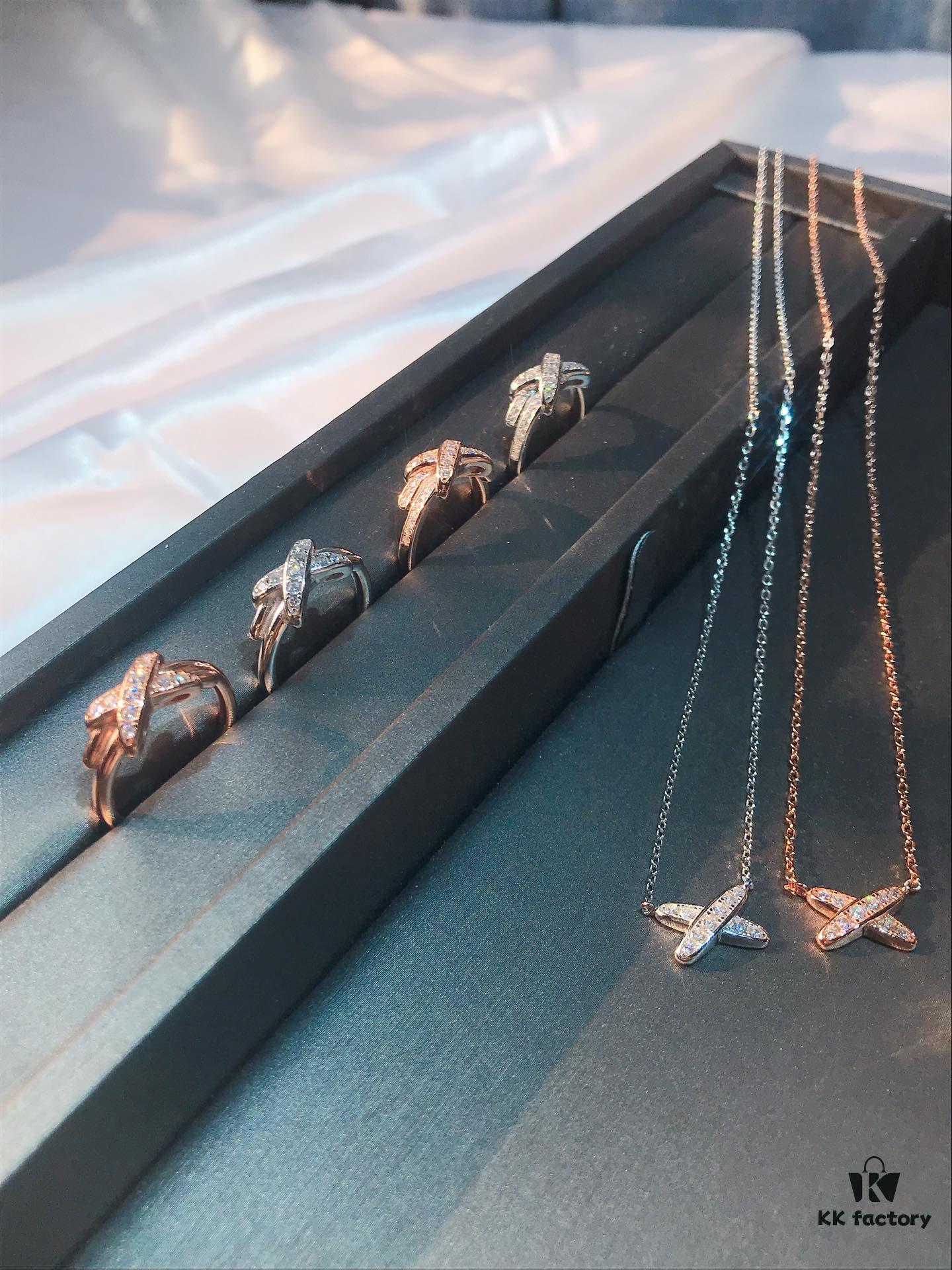 Chaumet Jewelry - Lien Vivant Flat Interlaced Diamond Set