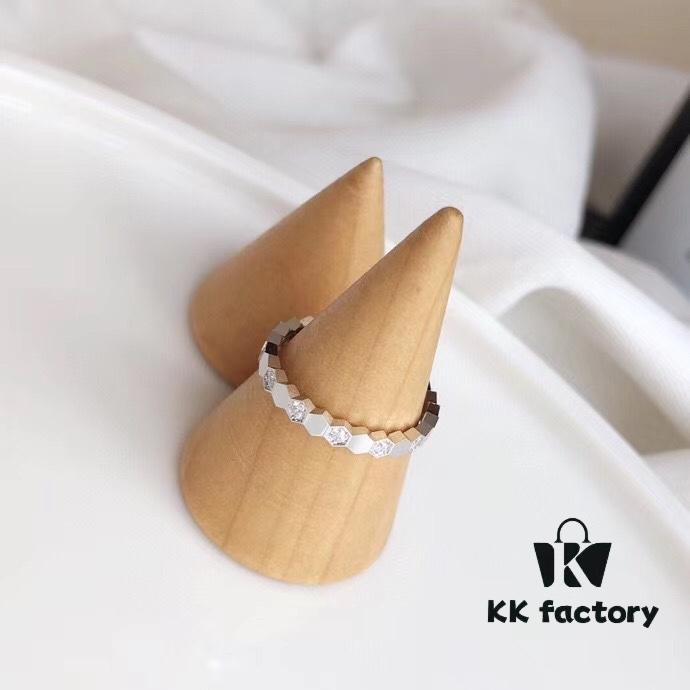 Bee My Love Chaumet Paris Honeycomb Half-Diamond Ring 💍 2020 Latest Store ZP Version, Flawless 1:1 Custom Replica, Available in White Gold and Rose Gold