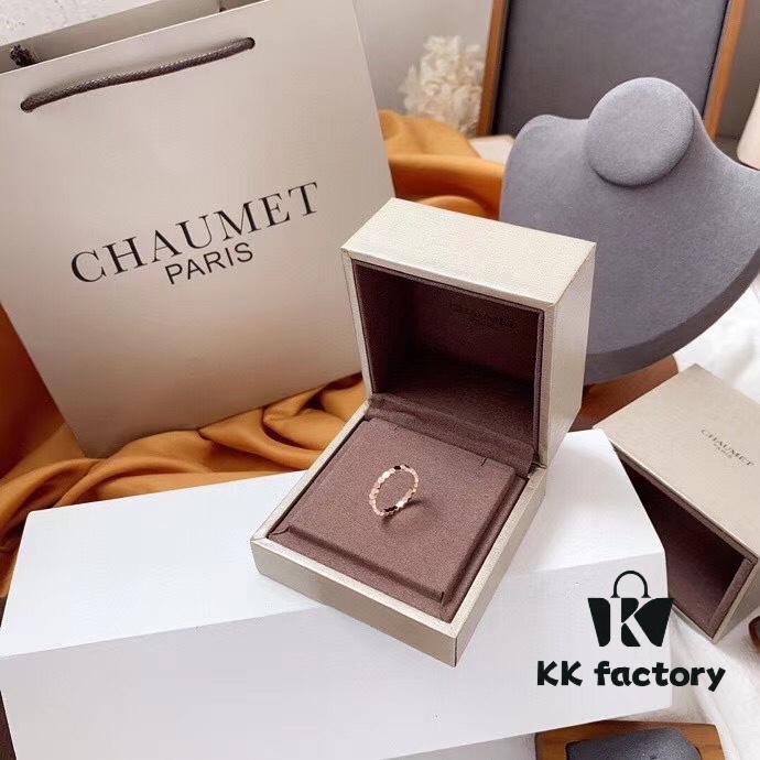 Chaumet Paris Honeycomb Half-Diamond Ring