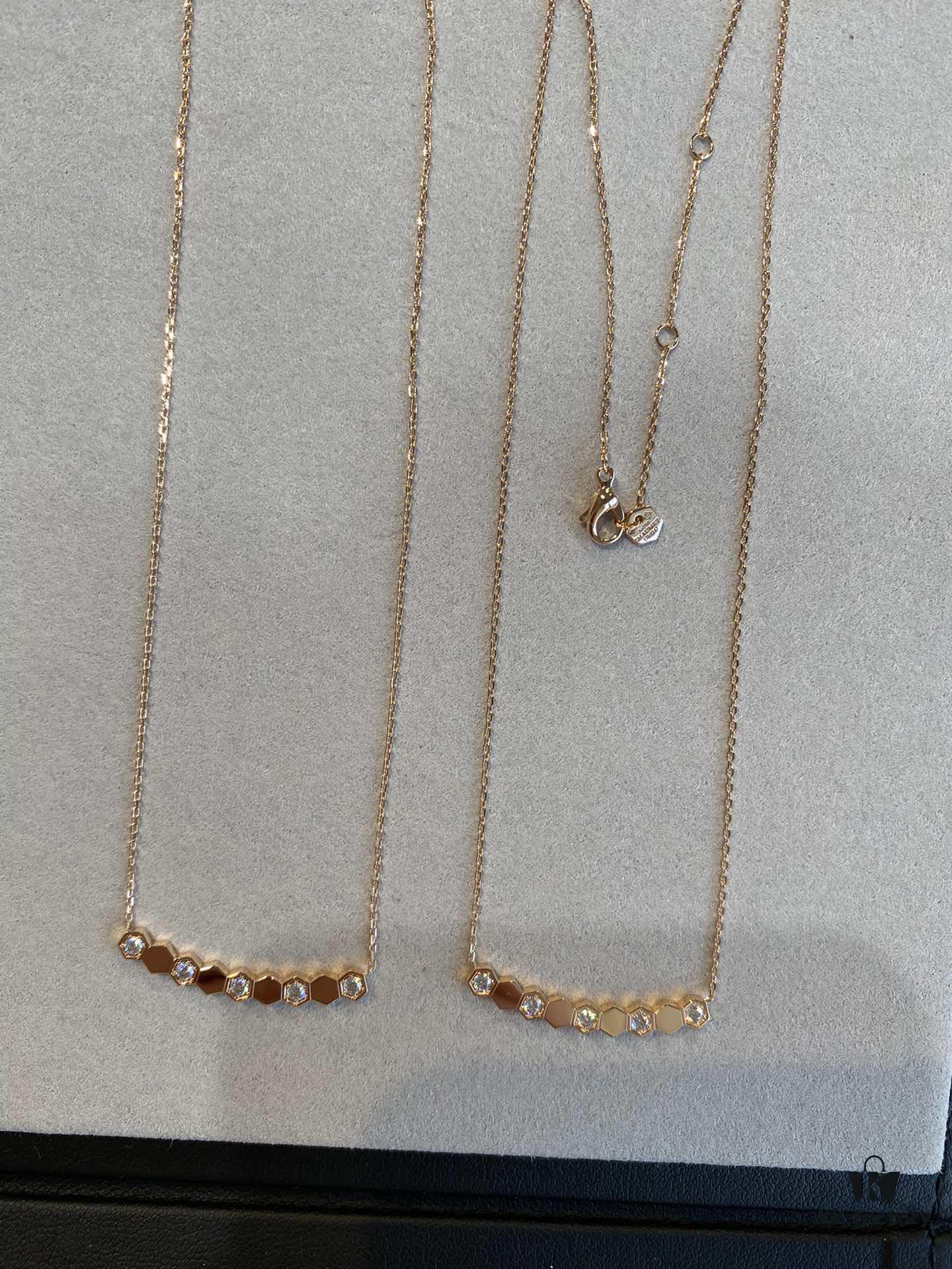 New Arrival Supreme Design! SAMMY Honeycomb Necklace, Exquisitely Crafted with Imported CNC Precision Carving, Available in White Gold and Rose Gold, In Stock