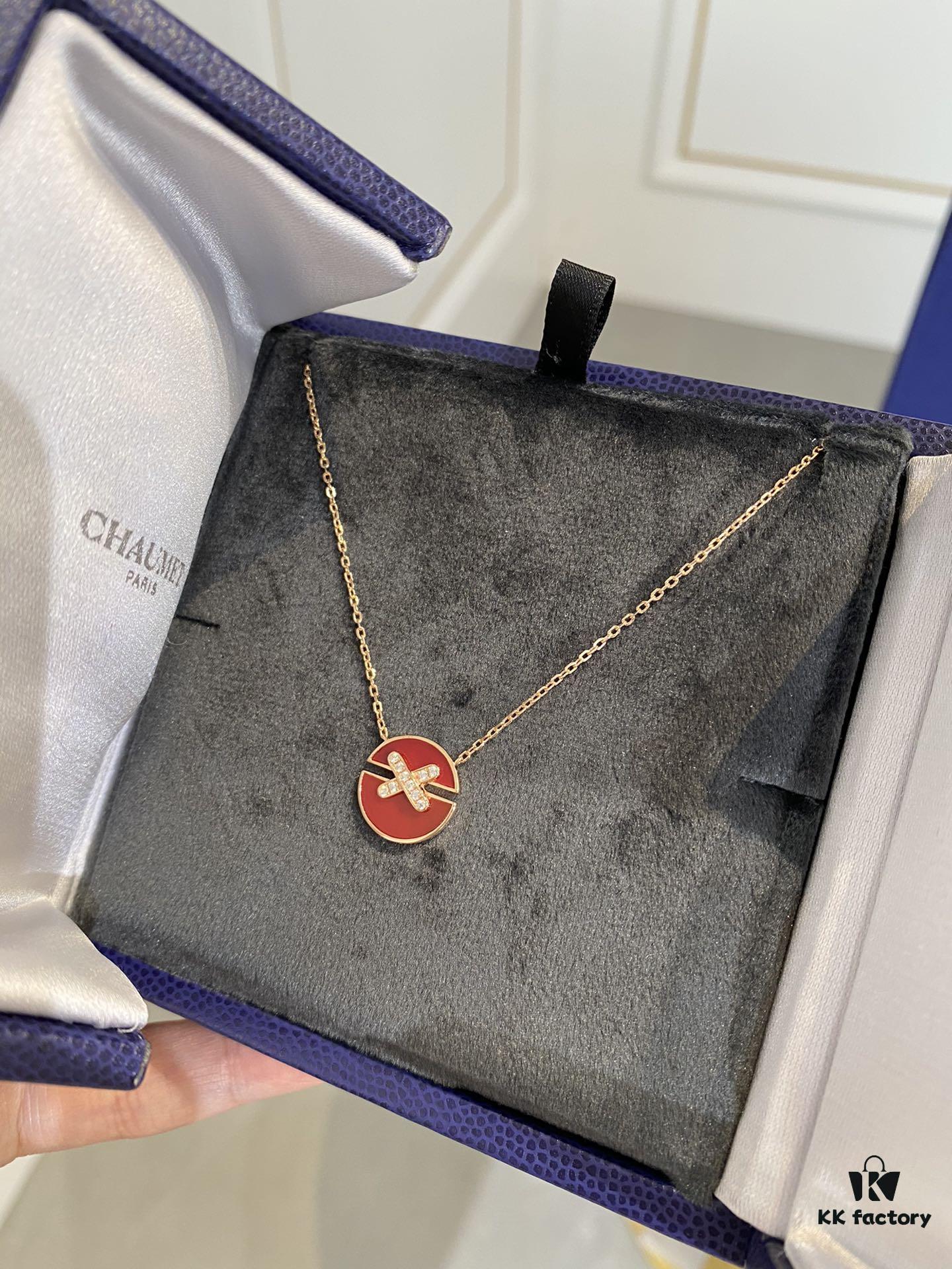 SOPHIA Xiangyu Paris Small Crossed Circle Necklace - 'Perfect Bond, Wishes Fulfilled'