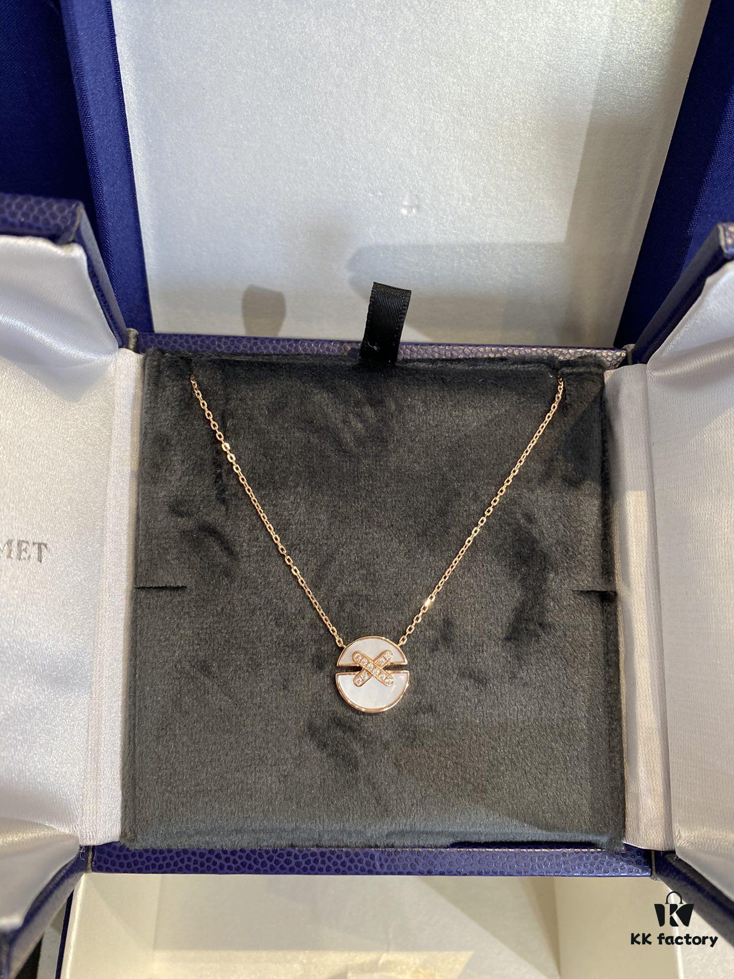 Spherical Harmony Necklace from CHAUMET, Small Crossed Circular Pendant, Symbolizing Perfect Union and Fulfilled Wishes
