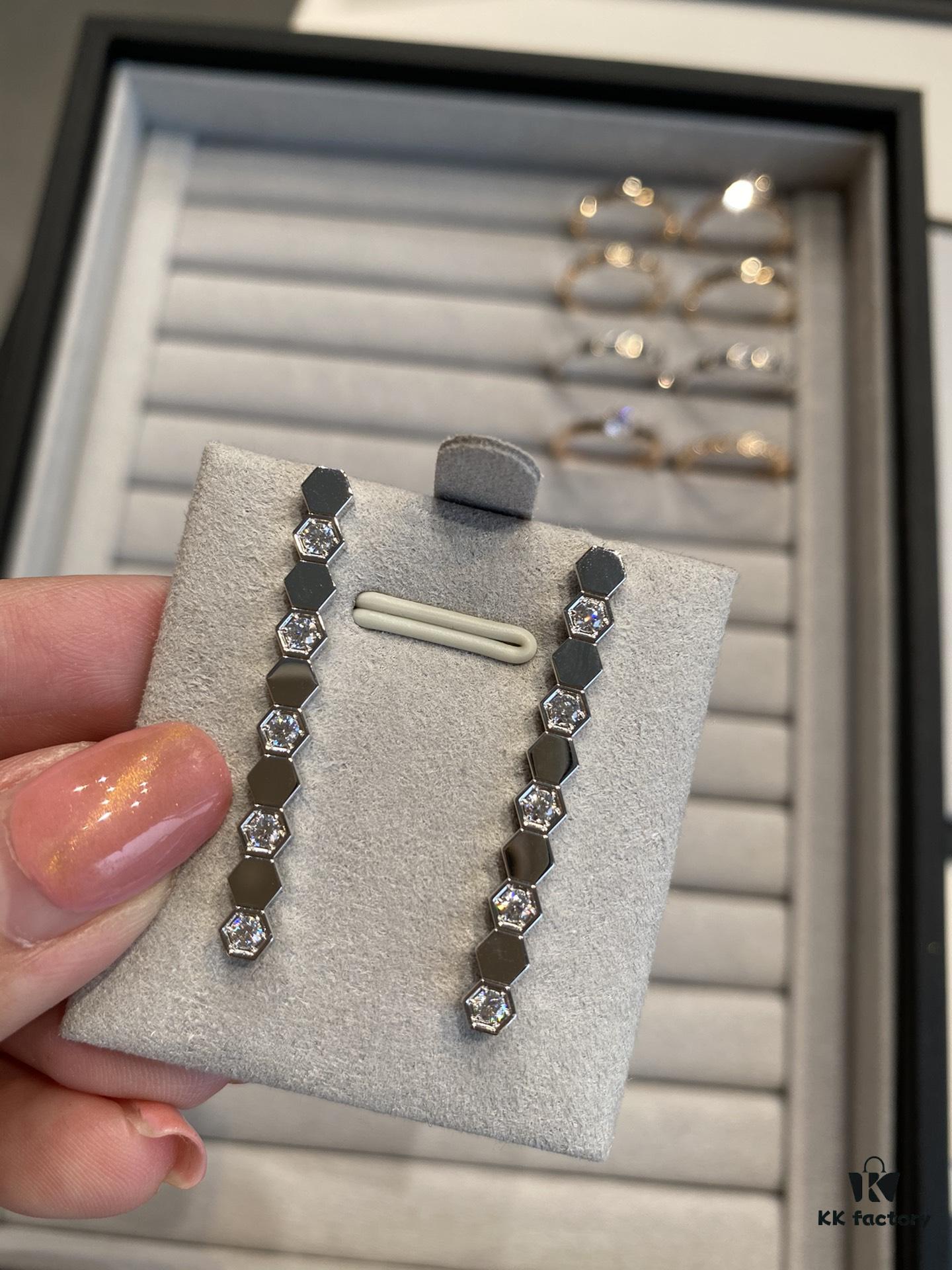 Shangmei Honeycomb Earrings, Long Style, Seamless Stacking Design with Precision-Crafted Ear Pins