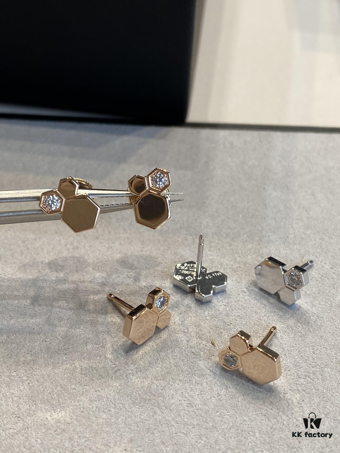 Shangmei Honeycomb Stud Earrings, Three Different Hexagons, Multi-Stage Precision Carving, Most Complex Craftsmanship!