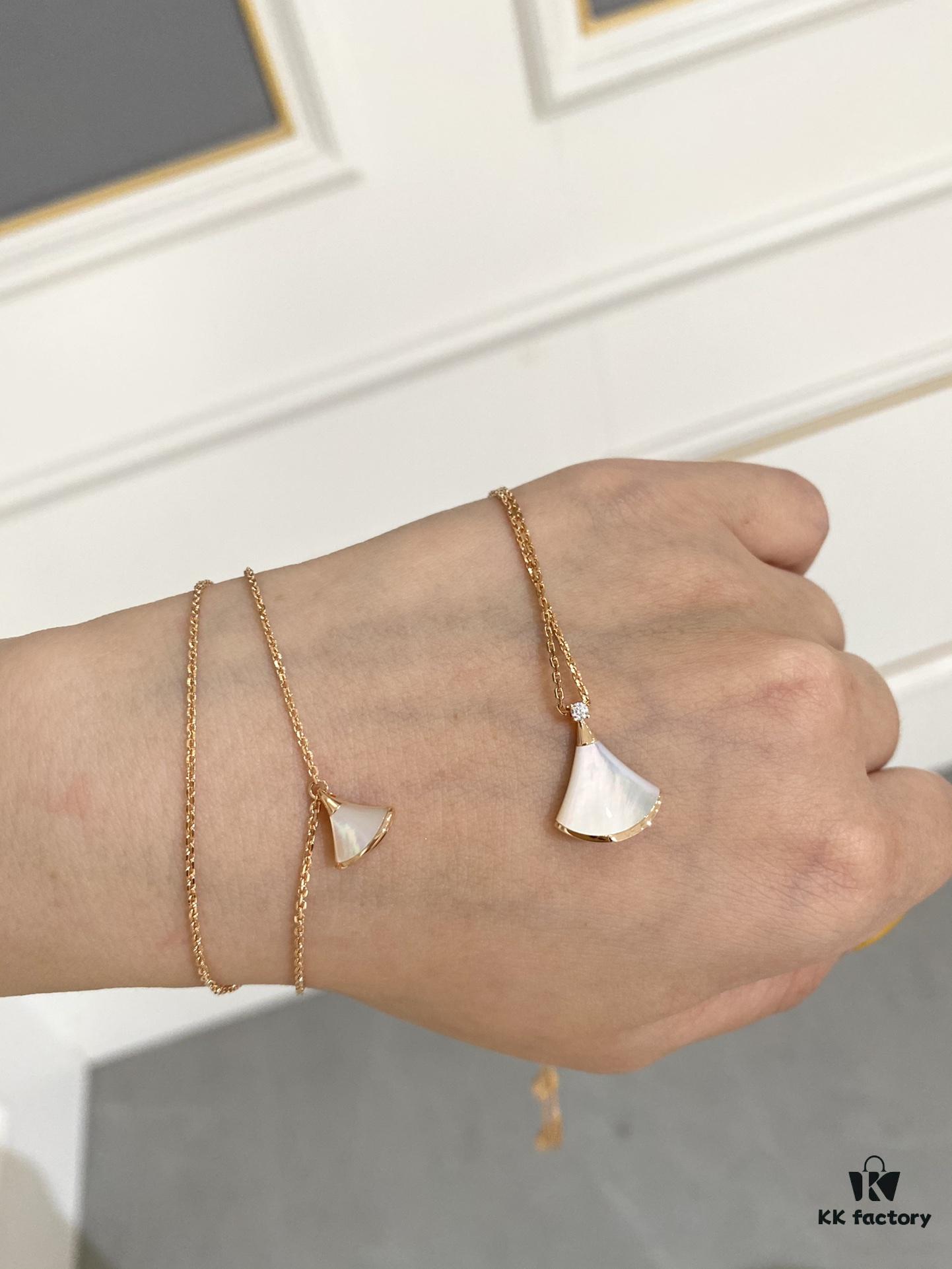 Serve up some bling bling 😁