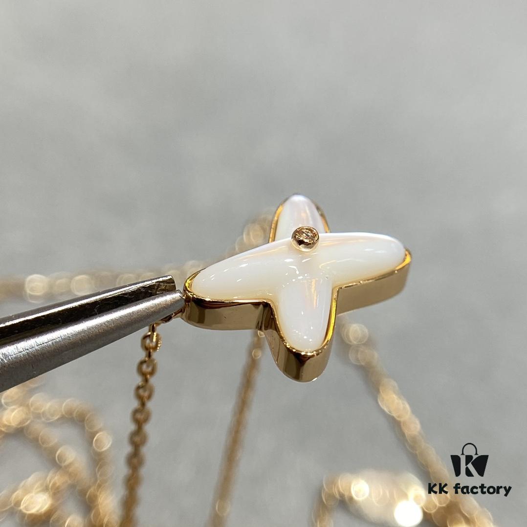 Chaumet Cartier White Mother-of-Pearl Interlocking Necklace LIENS Enduring Bond • A Lifetime