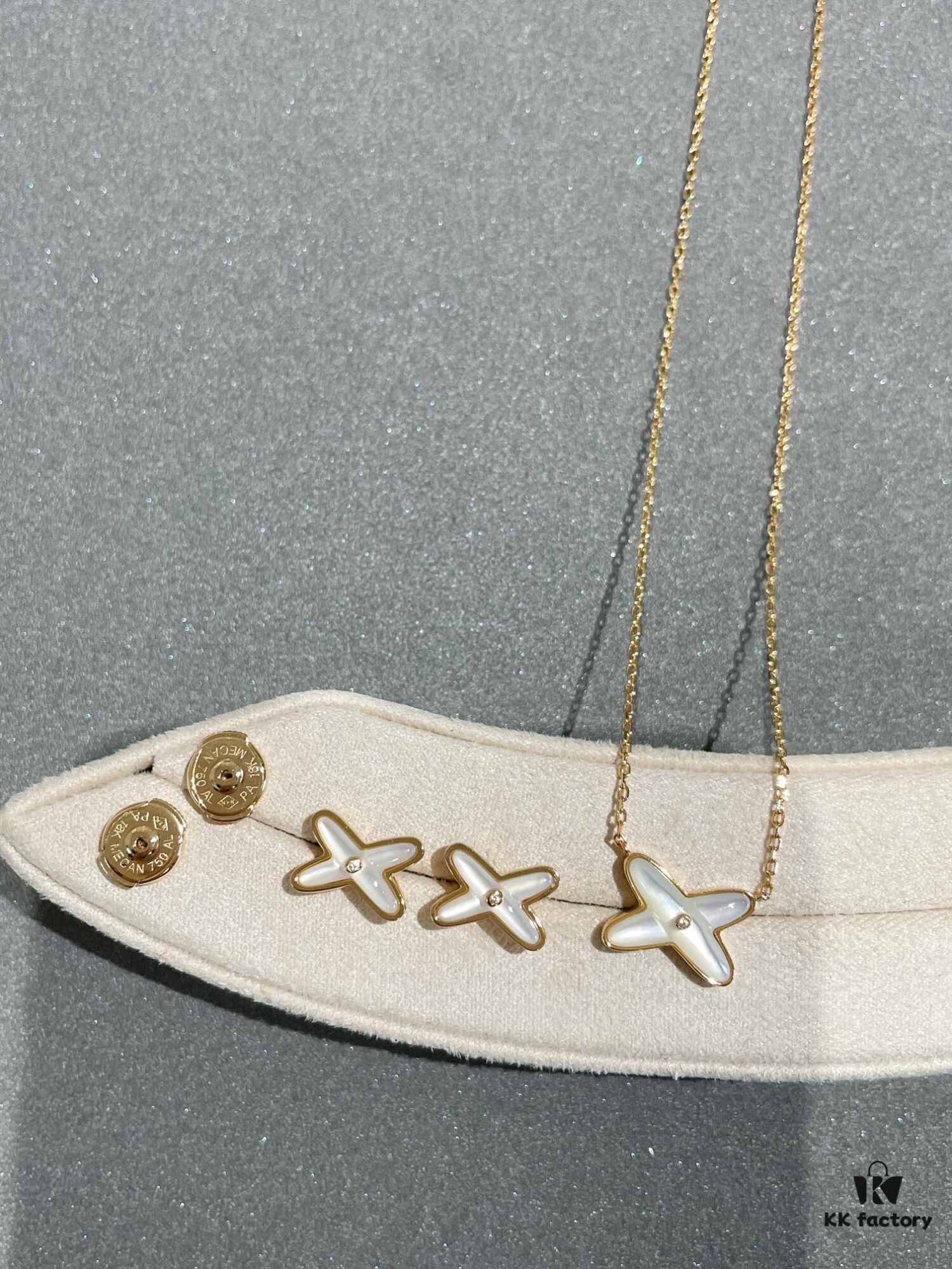 Cross Necklace and Stud Earrings Set, Ready Stock Available