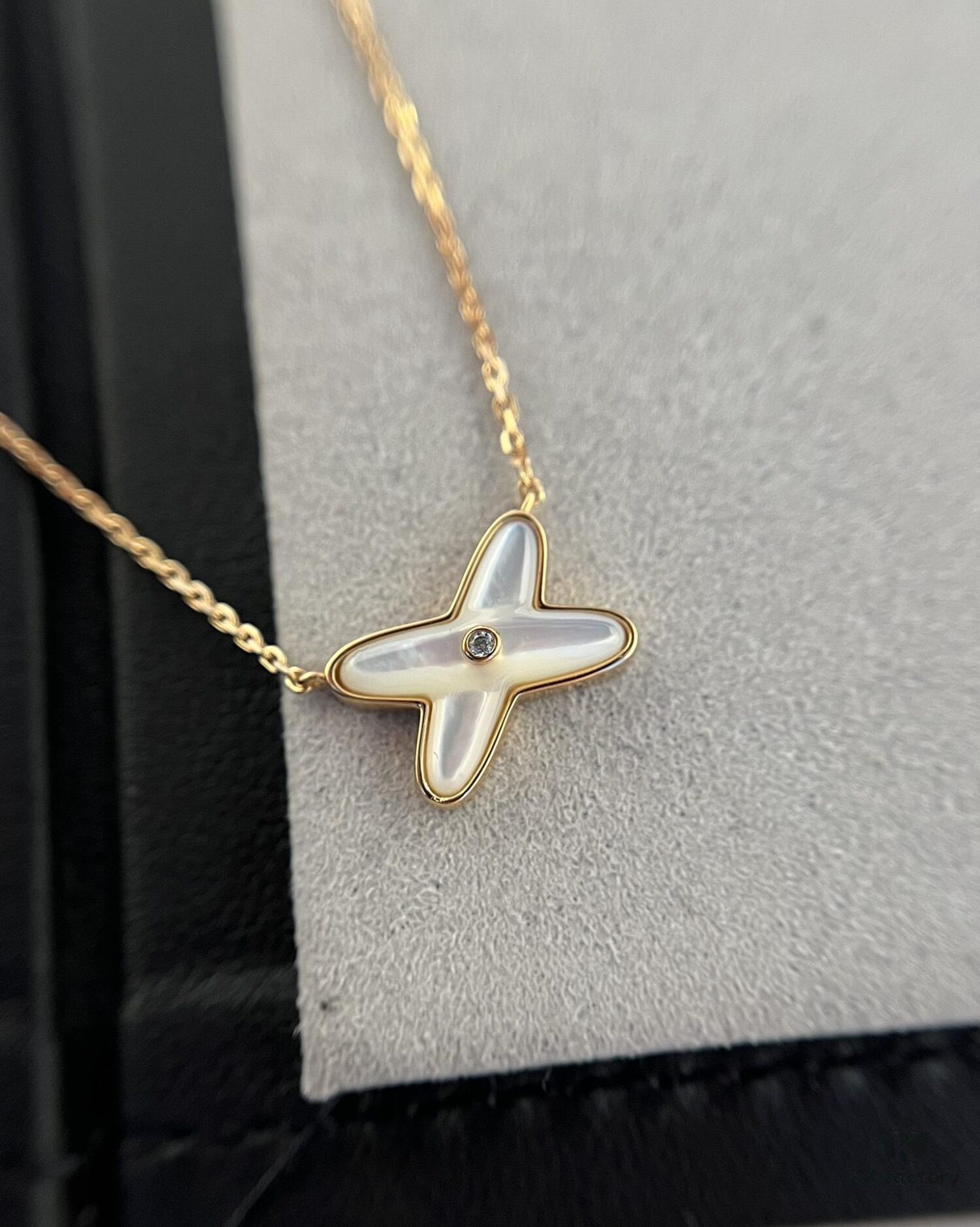 CHAUMET Liens Harmony Necklace in White Mother-of-Pearl, Rose Gold