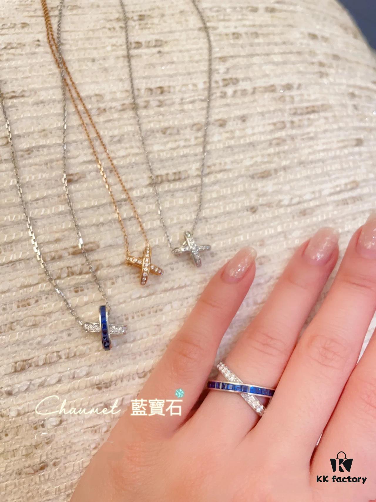Liens Forever Series, Sapphire and Diamond-Set Necklace, Ring Wearing Reference Image