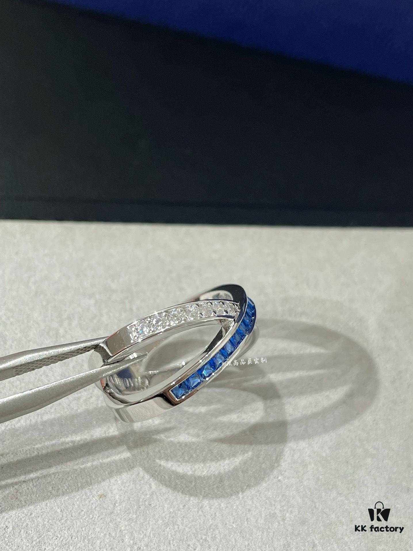 CHAUMET Paris Jeux de Liens Harmony Sapphire Cross Ring, Latest Design, Eye-Catching and Skin-Brightening Color