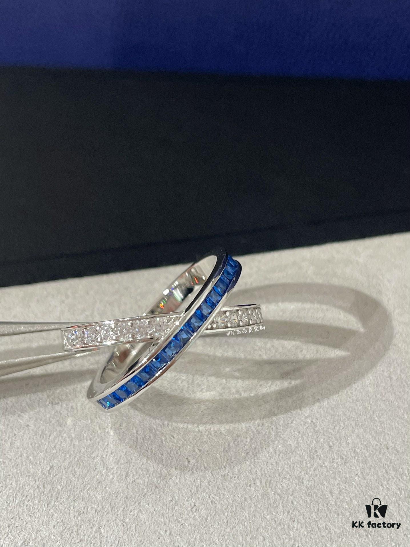 CHAUMET Paris Jeux de Liens Harmony Sapphire Cross Ring, Latest Design, Eye-Catching and Skin-Brightening Color