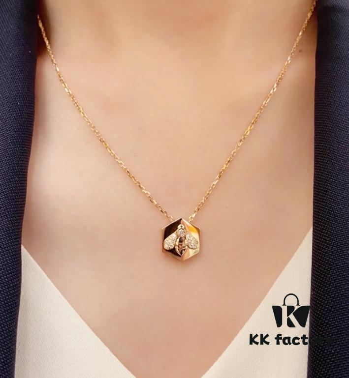 Chaumet Bee My Love Badge Necklace with Brilliant-Cut Diamonds