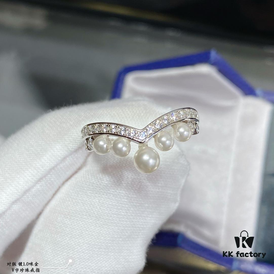 Shangmei V-Shaped Pearl Ring 💍 Custom-Crafted for You, Engraved with Our Love, Exquisite Micro-Pave Setting ♥️ A Soul to Share, Gray Hair Without Parting. Perfect for Couples Seeking Individuality 💕 Find Your Symbol of Love