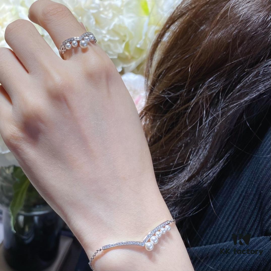 Shangmei V-Shaped Pearl Bracelet, Customized with Our Love, Exquisite Micro-Pave Craftsmanship