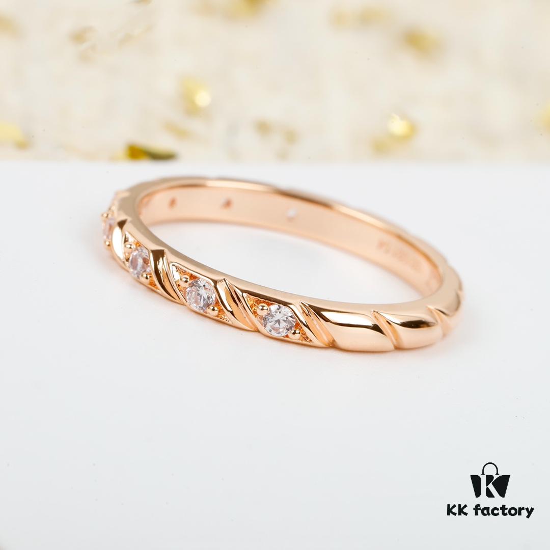 Xuan Aifangdeng Eight-Diamond Ring, an Overlooked Treasure with Timeless French Elegance