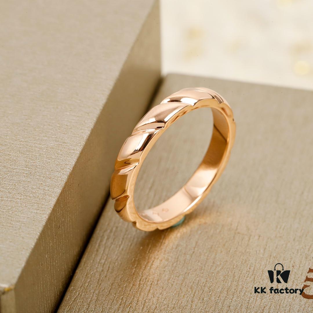 Spiral Vendôme Diamond-Free Ring, a Hidden Treasure of French Elegance