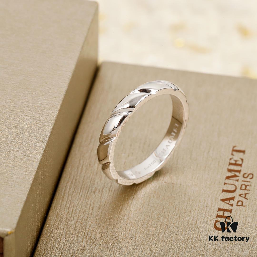 Spiral Vendôme Diamond-Free Ring, a Hidden Treasure of French Elegance