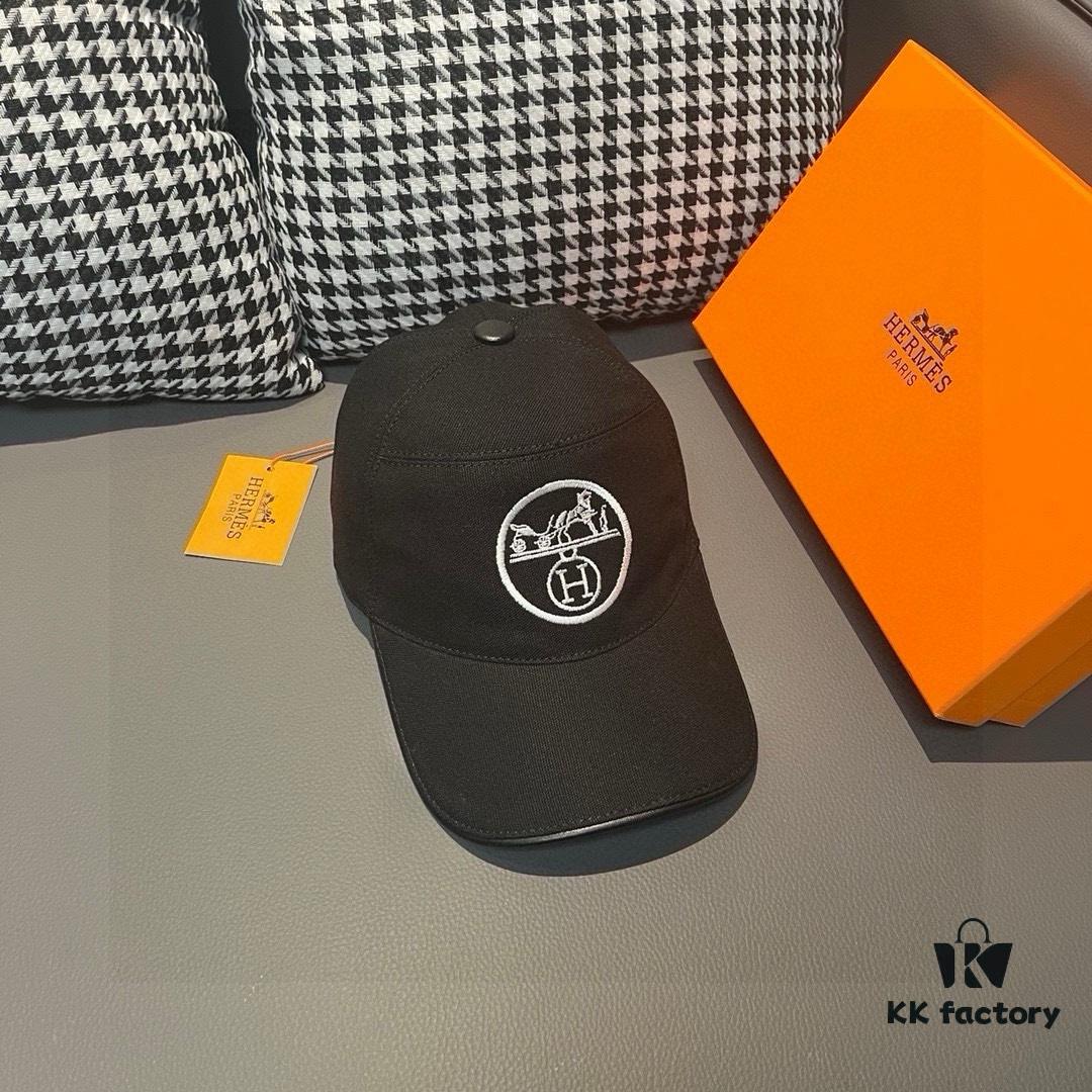 Box with Cloth Bag, HERMÈS Original Quality Baseball Cap, Classic H Design, Authentic Mold Custom Made, Premium Canvas Fabric with Top Grain Leather, Original Factory Stainless Steel Adjustable Buckle, Exquisite Craftsmanship, Fashionable and Handsome, Superior Quality! Hat, Fisherman Cap, Baseball Cap, Knit Cap