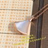 Bvlgari Divas' Dream Mother-of-Pearl Fan Pendant Necklace, Exquisitely Crafted with Natural Mother-of-Pearl Inlay, Radiant and Elegant, Color Shifts with Light, Showcasing the Unique Luster of Pearls, 45cm Adjustable Chain