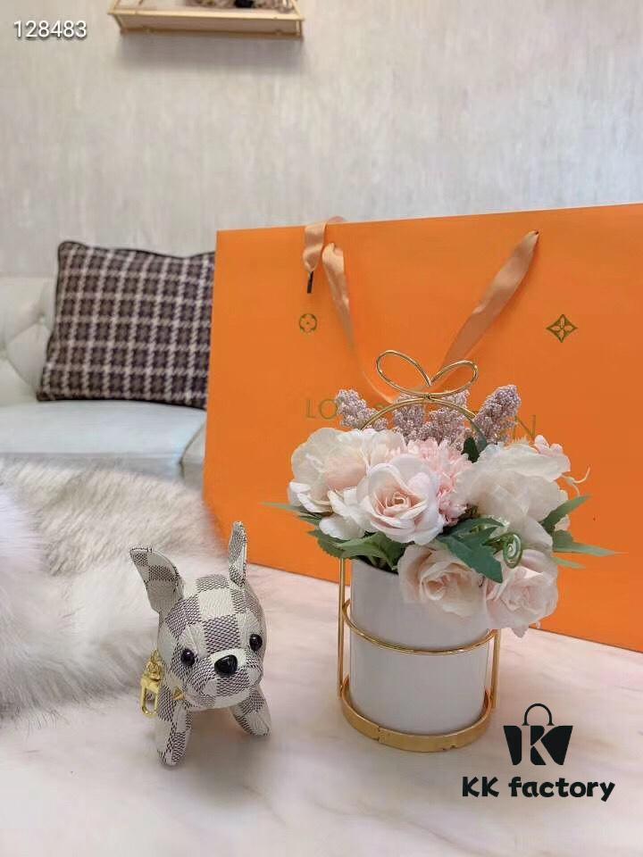 Louis Vuitton LV Dog Keychain Pendant Ornament - French Bulldog Design, Premium PU Leather with Polyester Fiber Filling, Imported Stainless Steel Hardware, Authentic Logo