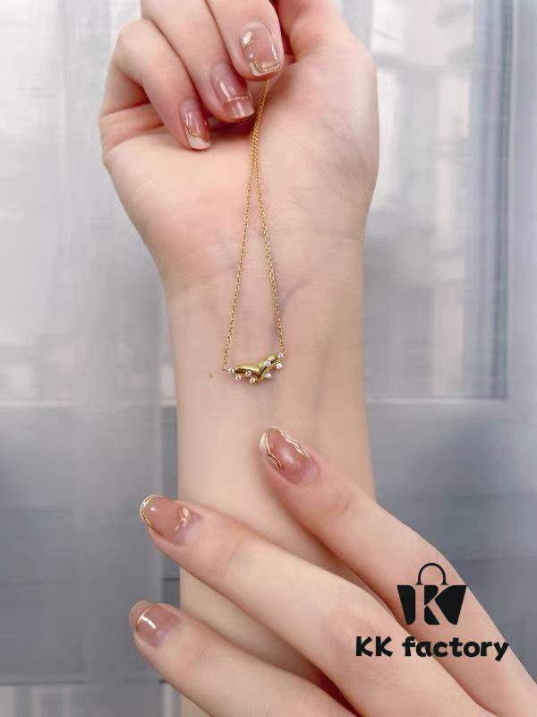 New Arrival ❤️ HEFANG Jewelry Cute Little Tiger Peach Blossom Tiger Necklace ✨ Wearing Effect Image