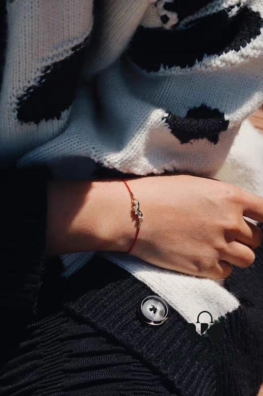 New Arrival ❤️ HEFANG Jewelry Cute Little Tiger Love Red String Bracelet ✨ Wearing Effect Image