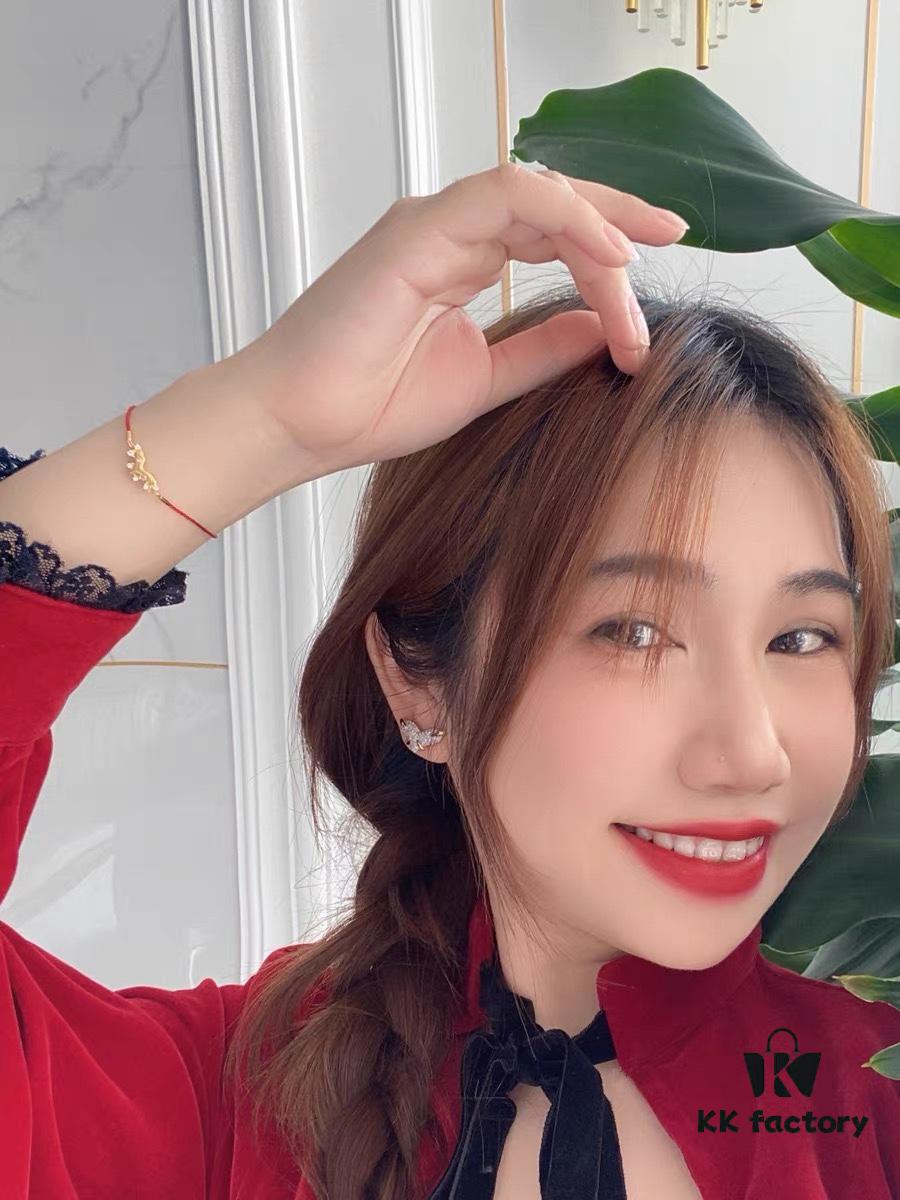 New Arrival ❤️ HEFANG Jewelry Cute Little Tiger Love Red String Bracelet ✨ Wearing Effect Image