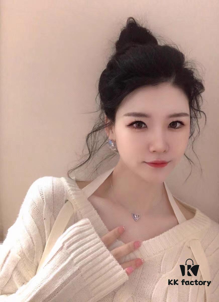 HeFang Jewelry Official New Arrival Barbie 'Ice Blue Sweetheart' Necklace, Heart-shaped Mini Ice Crystal Elegant Collar Chain