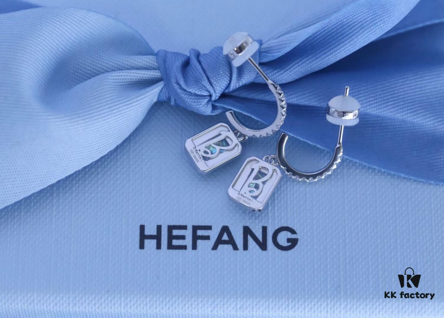 Elegant Aurora Stone Pendant with Sky Blue Low-Temperature Enamel and Micro-Paved Zirconia