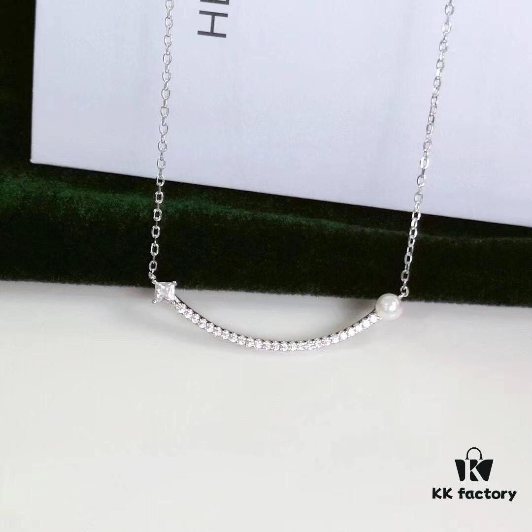 Hefang Jewelry Balance Series Pearl Smile Necklace, 925 Sterling Silver Ins-Style Elegant Smile Pendant Collar Chain