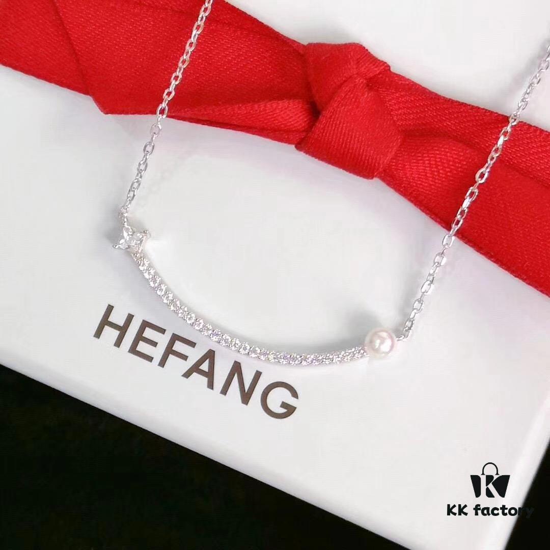 Hefang Jewelry Balance Series Pearl Smile Necklace, 925 Sterling Silver Ins-Style Elegant Smile Pendant Collar Chain
