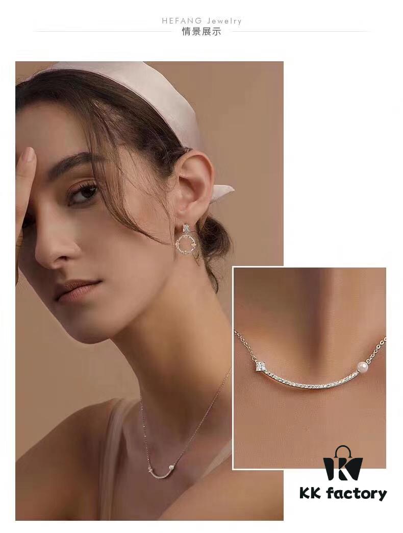 Hefang Jewelry Balance Series Pearl Smile Necklace, 925 Sterling Silver Ins-Style Elegant Smile Pendant Collar Chain