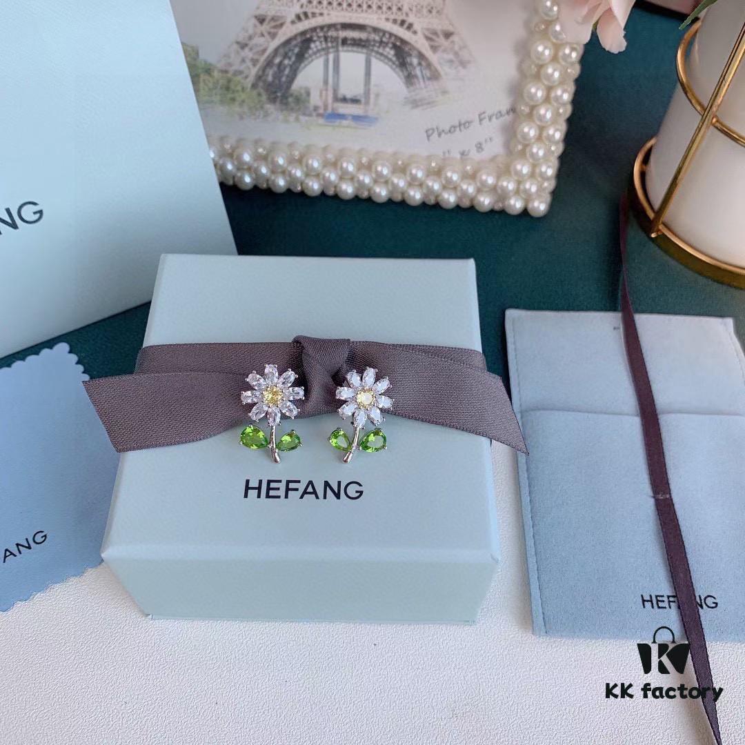 HEFANG Most Popular Anti-Allergy Flower Stud Earrings