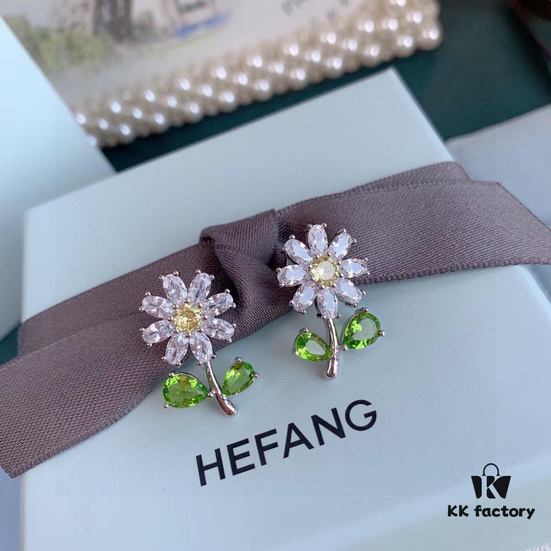 HEFANG Most Popular Anti-Allergy Flower Stud Earrings