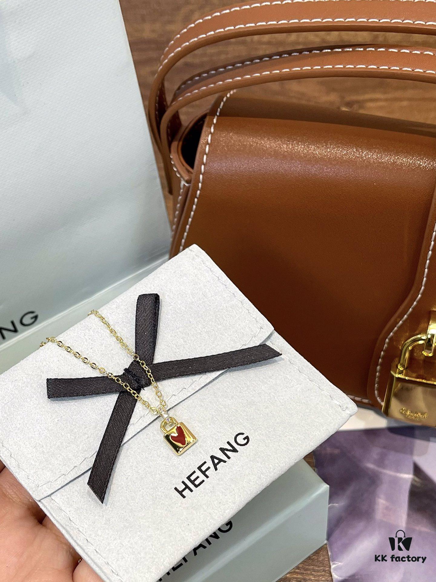 Confession Little Square Lock: More Beautiful When Worn as a Set!