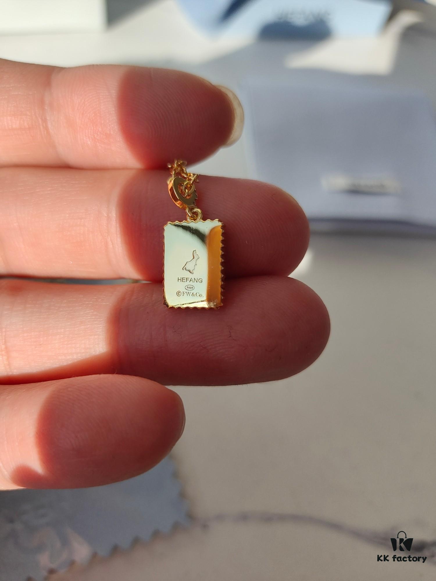 HEFANG Peter Rabbit Confession Square Pendant Necklace