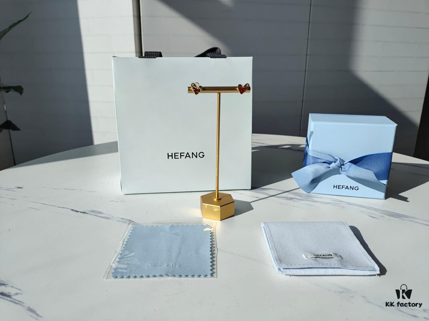 HEFANG Artistic Rabbit Love Heart Enamel Stud Earrings