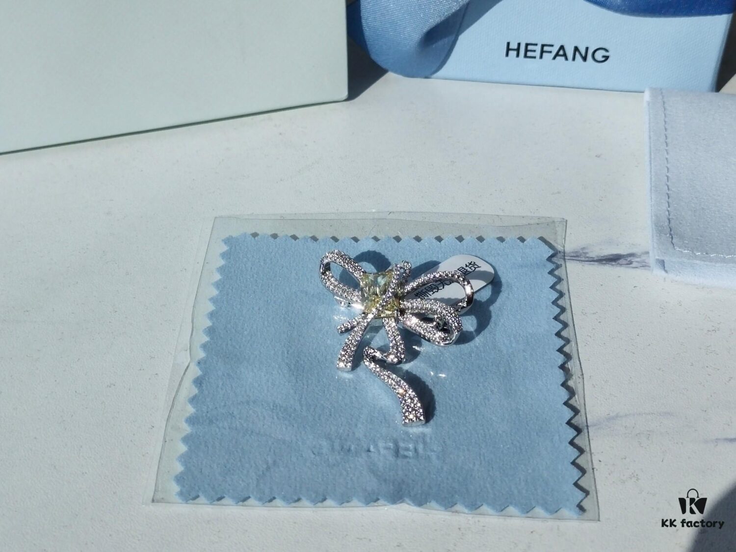 HEFANG Jewelry Brilliant Ribbon Brooch - 10th Anniversary Limited Edition