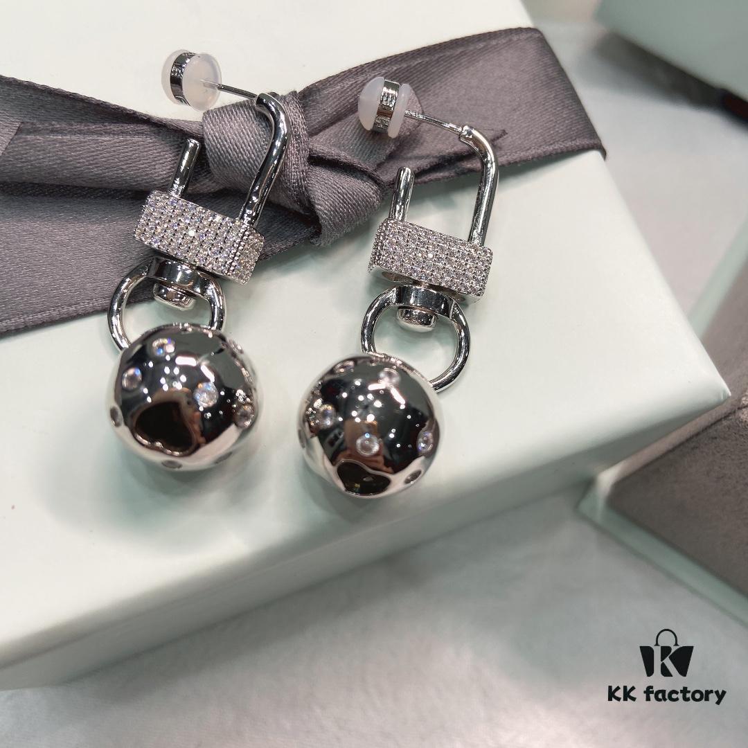 He Fang Bobo Hanging Hook Earrings, Women's Ins Minimalist Style Creative Collaborative Drop Earrings