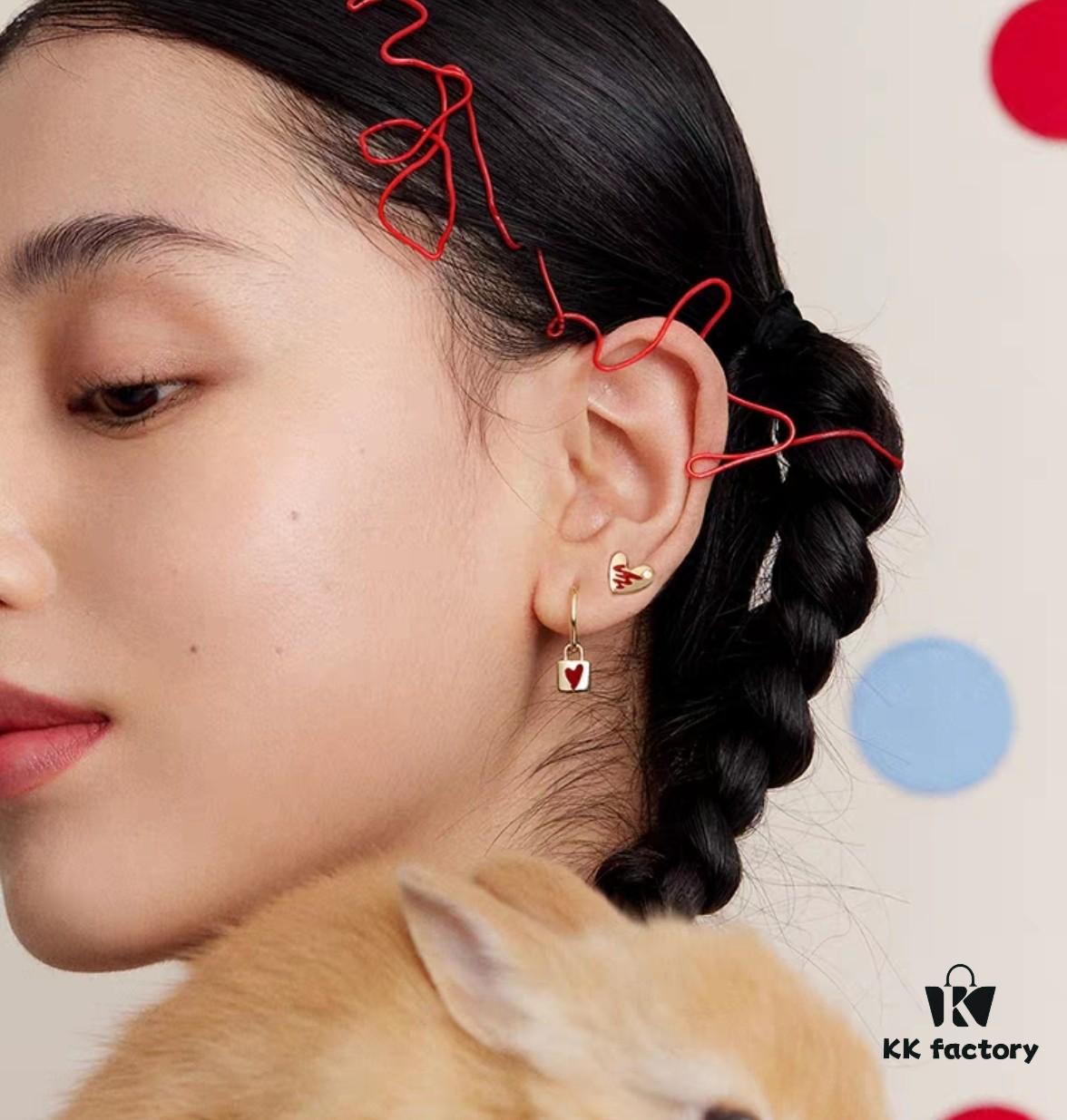 Rabbit Year New Arrival: He Fang Bide Tu Gao Bai Xiao Fang Lock Earrings