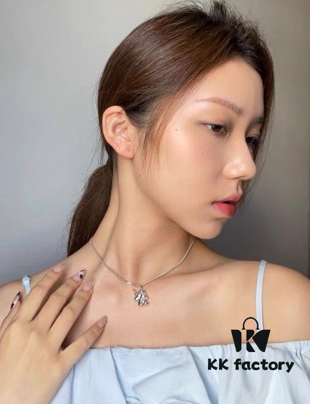 HEFANG Jewelry Unicorn Pendant Necklace