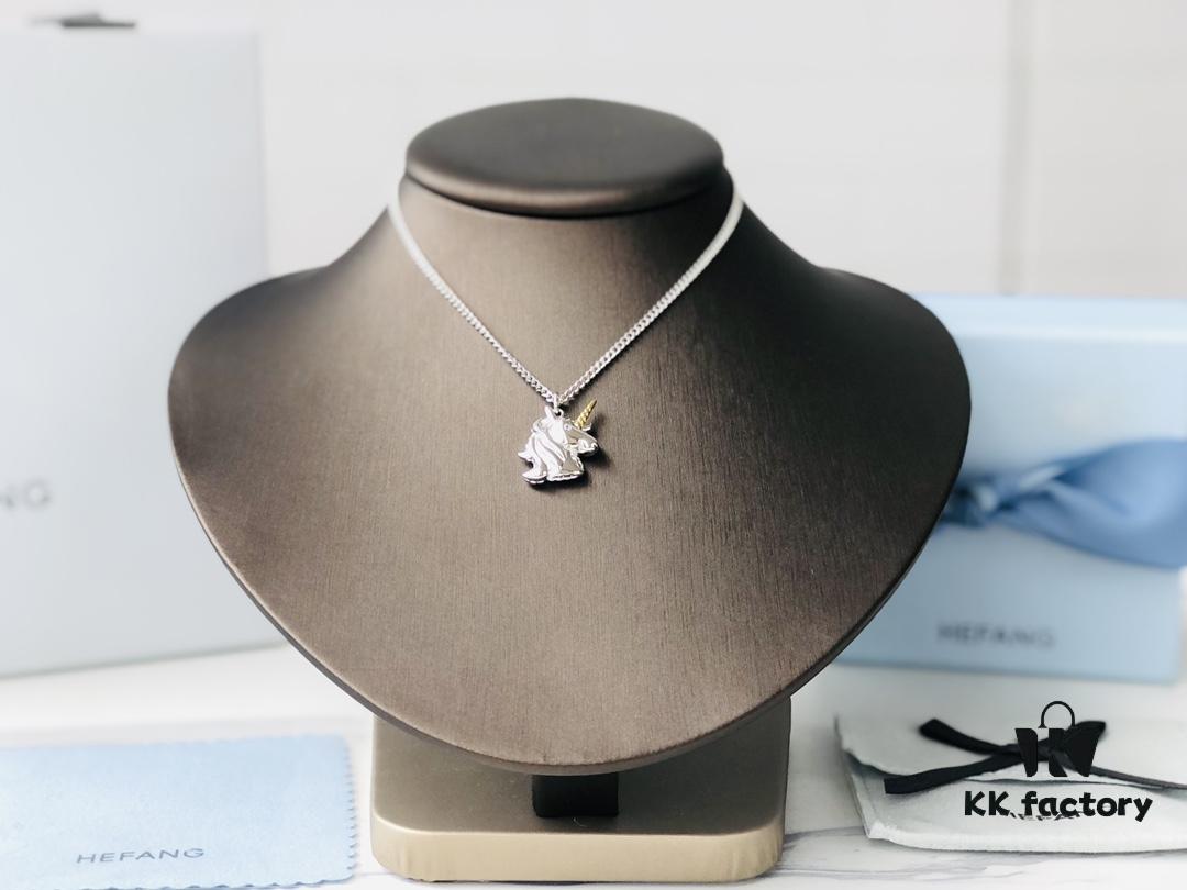 HEFANG Jewelry Unicorn Pendant Necklace