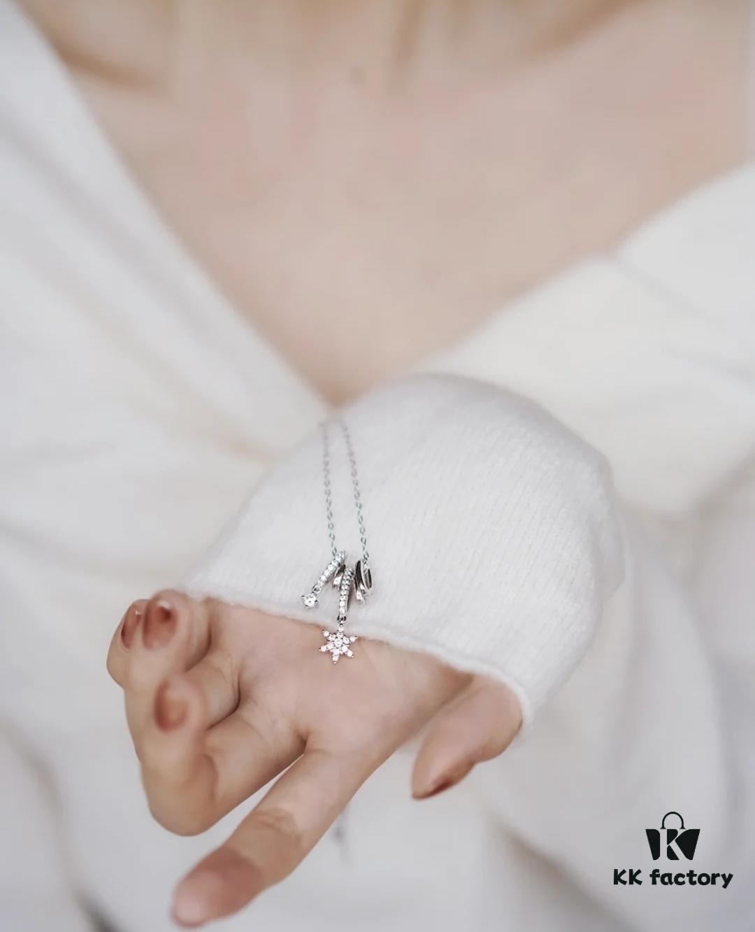 New Arrival He Fang Snowflake Crystal Necklace / Earrings | Pure Silver High-End Original Quality